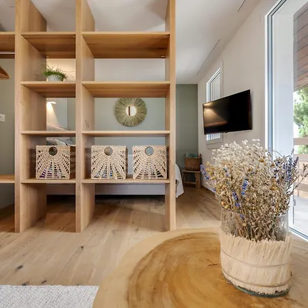 Bijou Side Panorama - Seeblick Und Erholung Nahe Interlaken Διαμέρισμα *